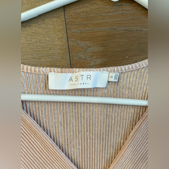 ATSTR The Label Light Pink Crinkle Pleated Top/ Blush Peach - Picture 8 of 12